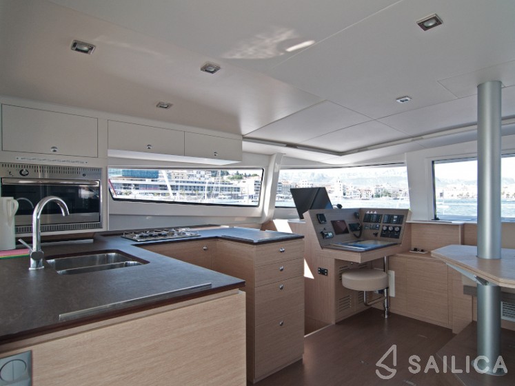 Bali 4.5 - 4 + 2 cab. - Yacht Charter Sailica