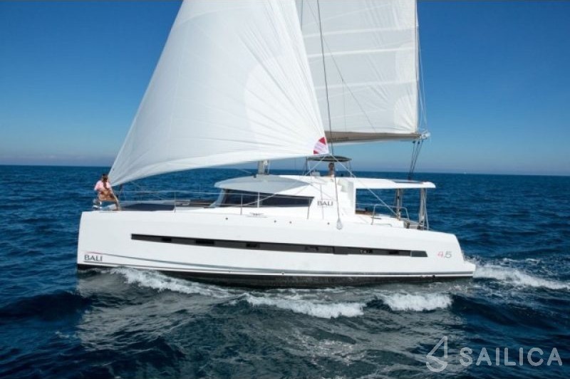 Bali 4.5 - 4 + 2 cab. - Yacht Charter Sailica