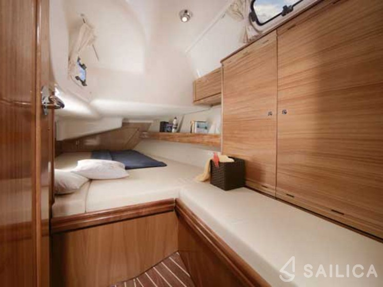 Bavaria 40 - Yacht Charter Sailica