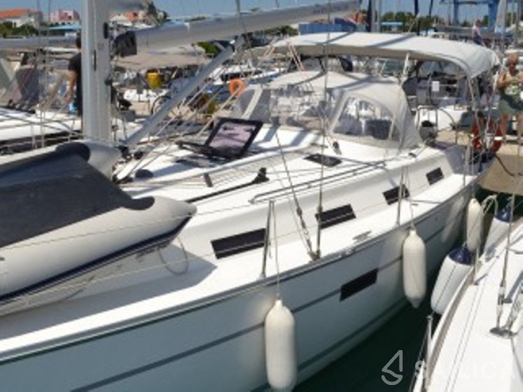 Bavaria 40 - Yacht Charter Sailica