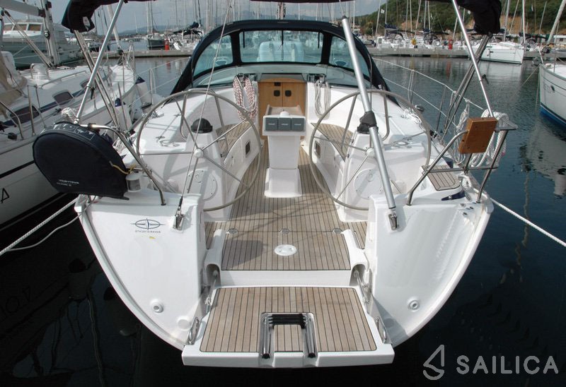 Bavaria 40 - Yacht Charter Sailica