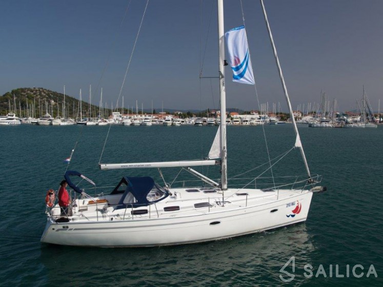 Bavaria 40 - Yacht Charter Sailica