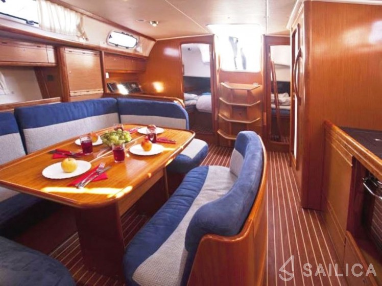 Bavaria 40 - Yacht Charter Sailica