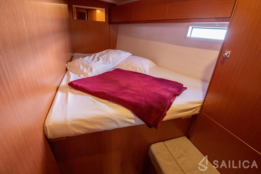 Bavaria 46 Cruiser - Yacht Charter Sailica