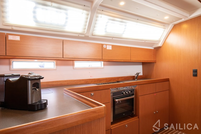 Bavaria 46 Cruiser - Yacht Charter Sailica