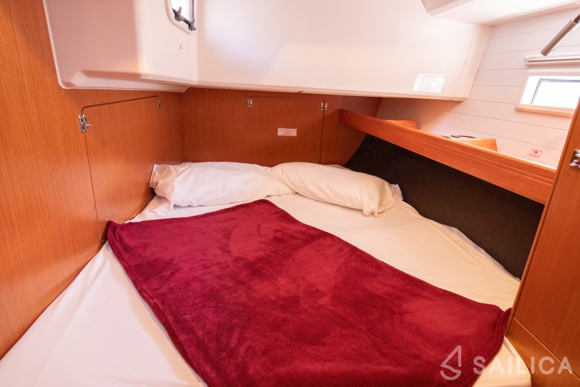 Bavaria 46 Cruiser - Yacht Charter Sailica