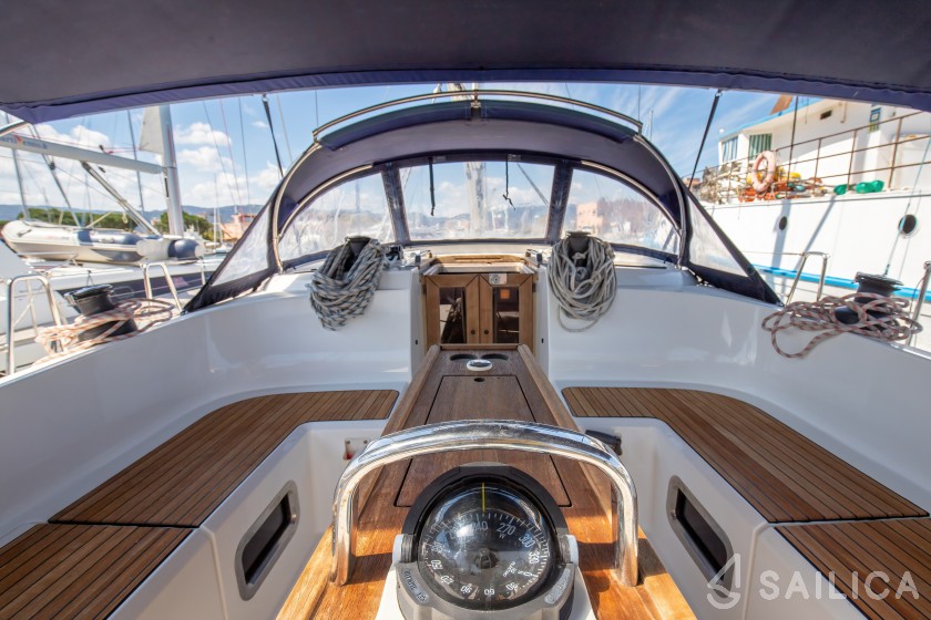 Bavaria 46 Cruiser - Yacht Charter Sailica