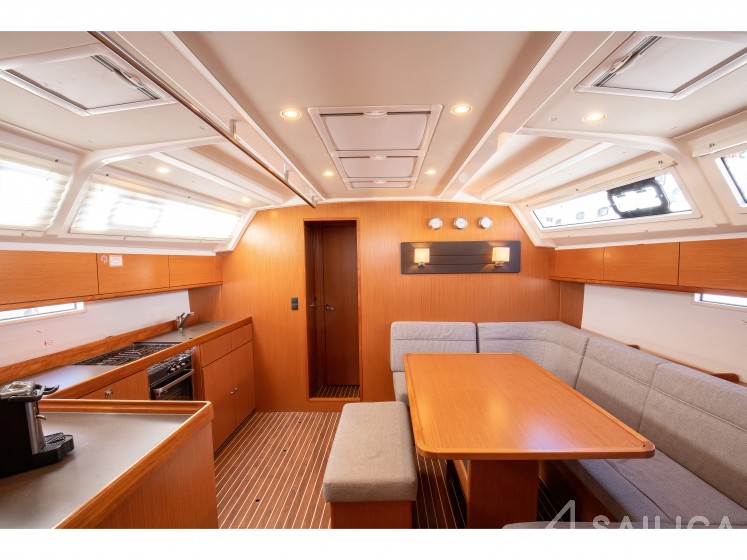 Bavaria 46 Cruiser - Yacht Charter Sailica