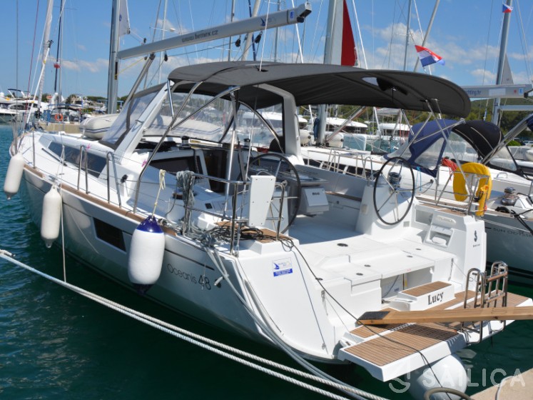 Oceanis 48 - Yacht Charter Sailica