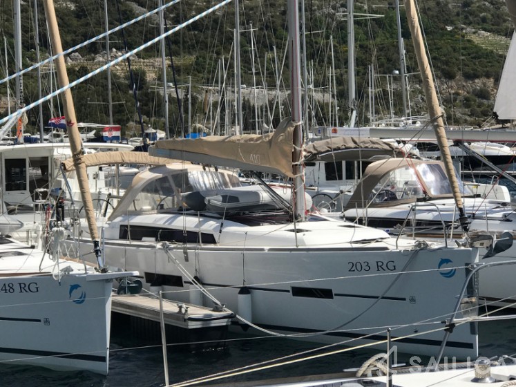 Dufour 410 Grand Large - Yacht Charter Sailica