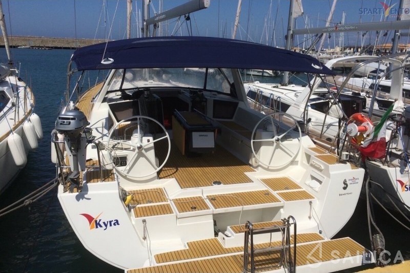 Oceanis 45 - Yacht Charter Sailica