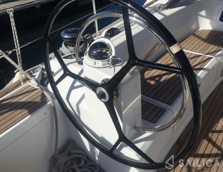 Sun Odyssey 519 - Yacht Charter Sailica