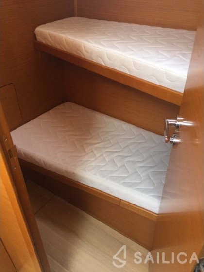 Sun Odyssey 519 - Yacht Charter Sailica