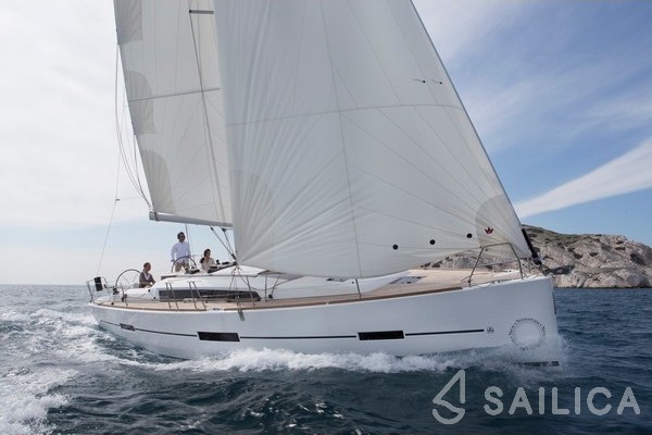 Dufour 410 Grand Large - Yacht Charter Sailica