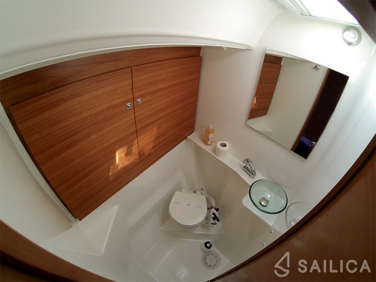 Dufour 460 GL - Yacht Charter Sailica