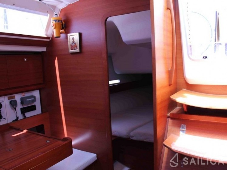 Dufour 450 Grand Large - Yacht Charter Sailica