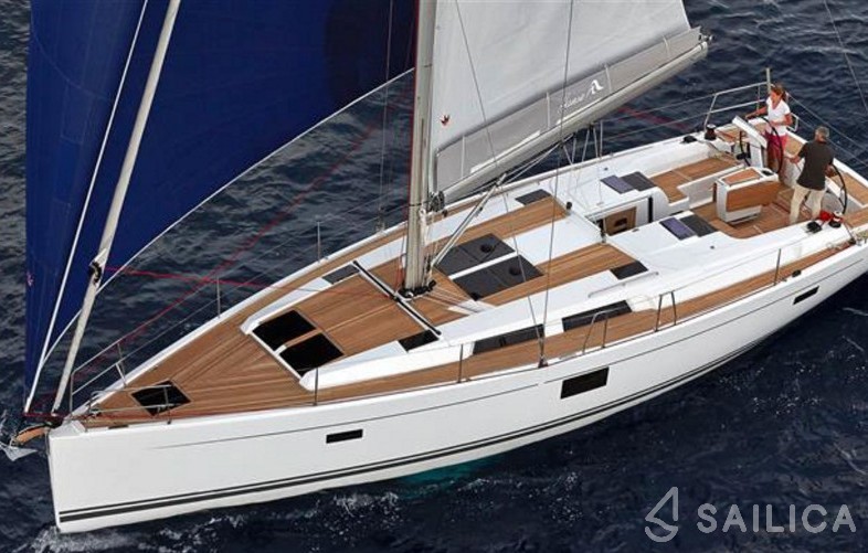 Hanse 455 - Yacht Charter Sailica