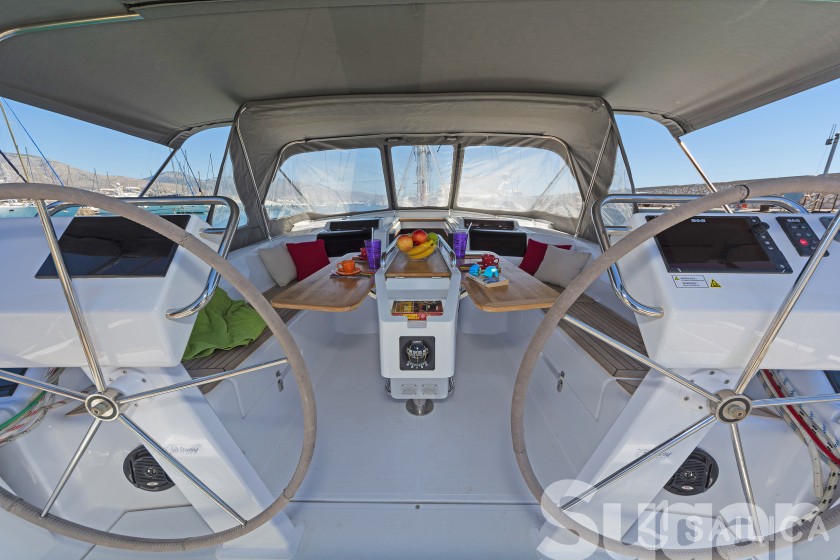 Hanse 455 - Yacht Charter Sailica