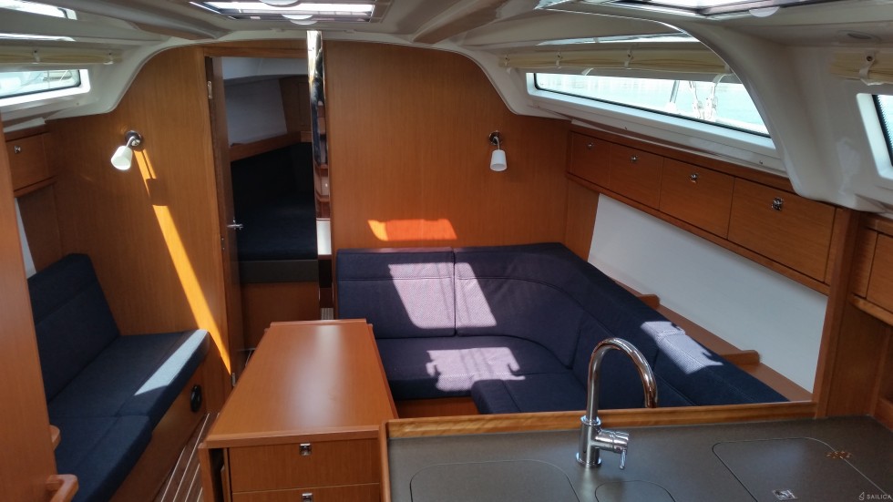 Bavaria 37 Cruiser - Yacht Charter Sailica