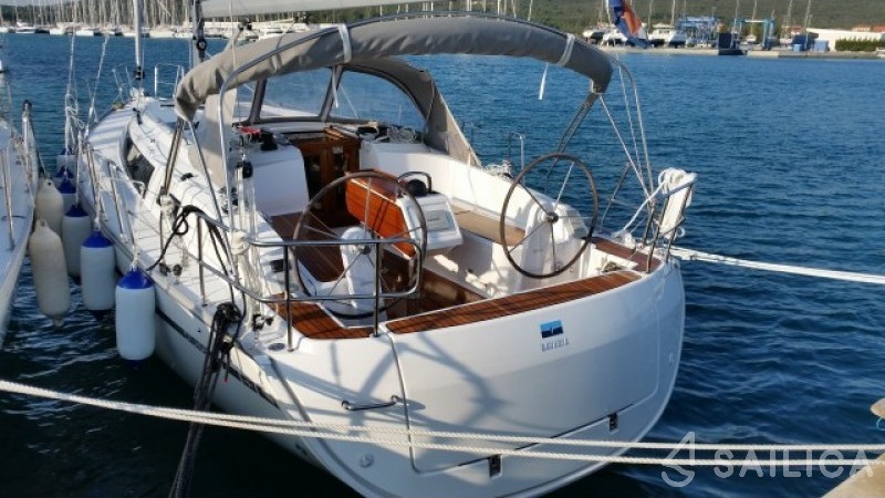 Bavaria 37 Cruiser - Yacht Charter Sailica