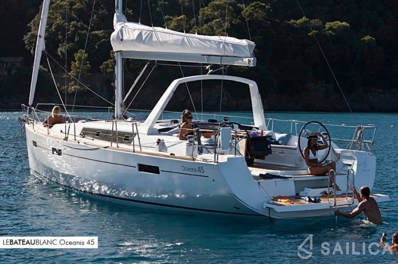 Oceanis 45 - Yacht Charter Sailica