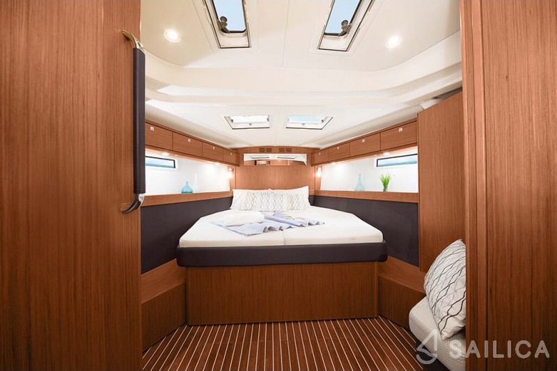 Bavaria 51 Cruiser - Yacht Charter Sailica