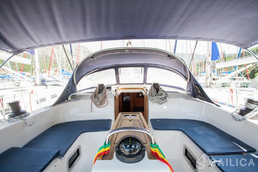 Bavaria 51 Cruiser - Yacht Charter Sailica