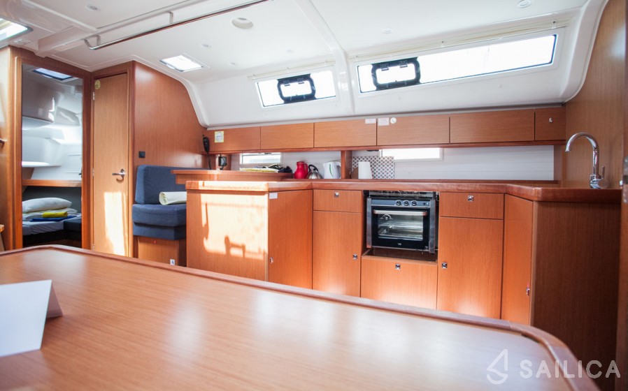 Bavaria 51 Cruiser - Yacht Charter Sailica