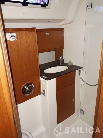 Bavaria 51 Cruiser - Yacht Charter Sailica