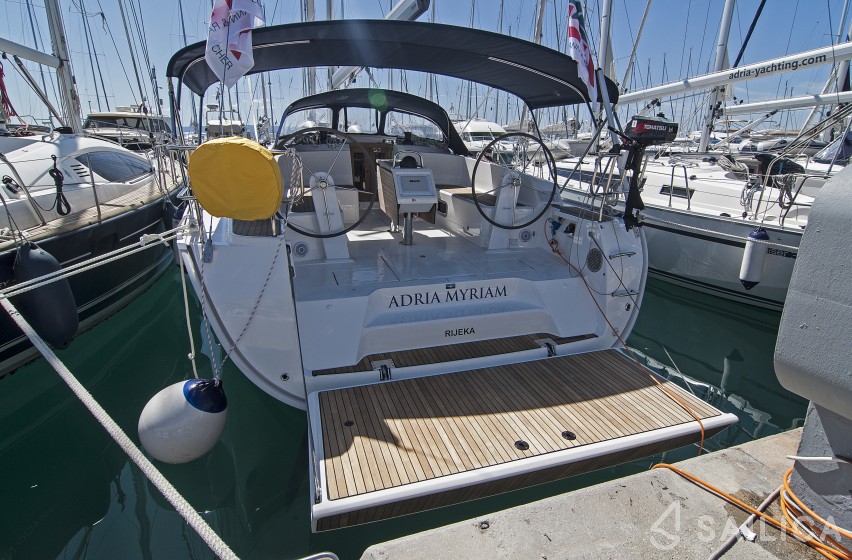 Bavaria 46 Cruiser - Yacht Charter Sailica
