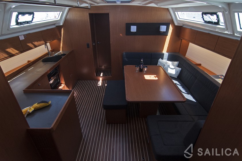 Bavaria 46 Cruiser - Yacht Charter Sailica