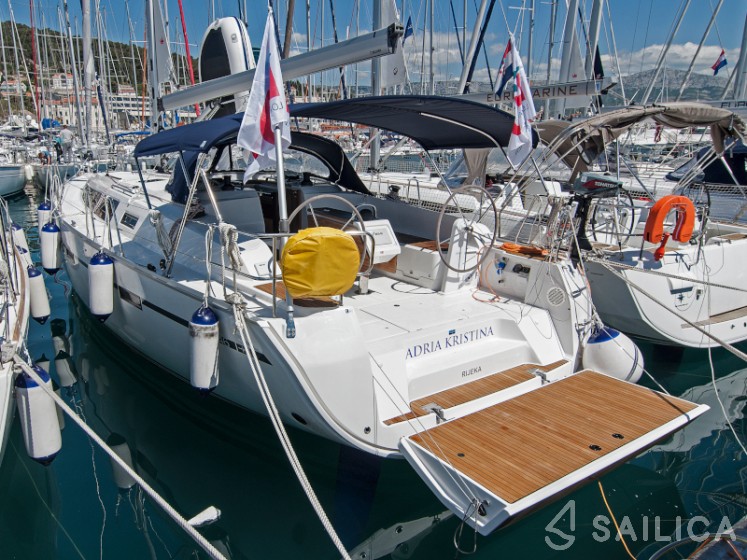 Bavaria Cruiser 46 - Yacht Charter Sailica