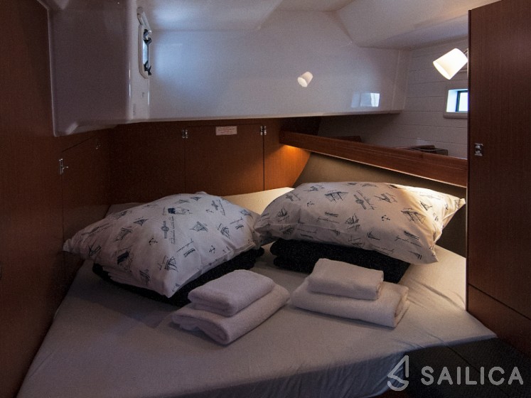 Bavaria Cruiser 46 - Yacht Charter Sailica