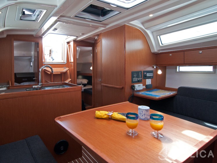 Bavaria 37 Cruiser - Yacht Charter Sailica