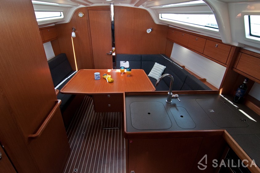 Bavaria 37 Cruiser - Yacht Charter Sailica