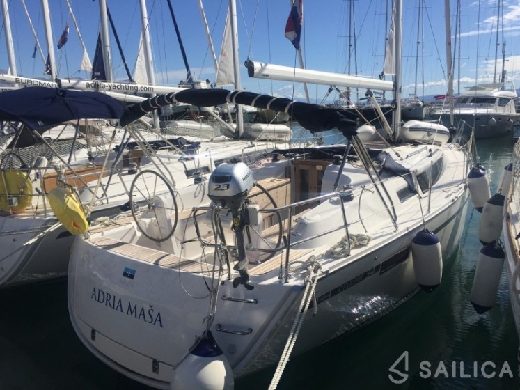 Bavaria 34 Cruiser - Yacht Charter Sailica