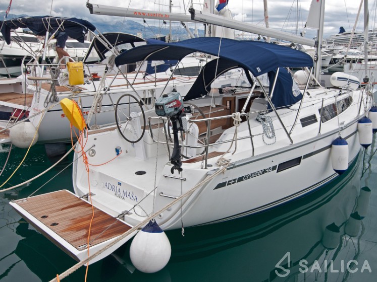 Bavaria 34 Cruiser - Yacht Charter Sailica
