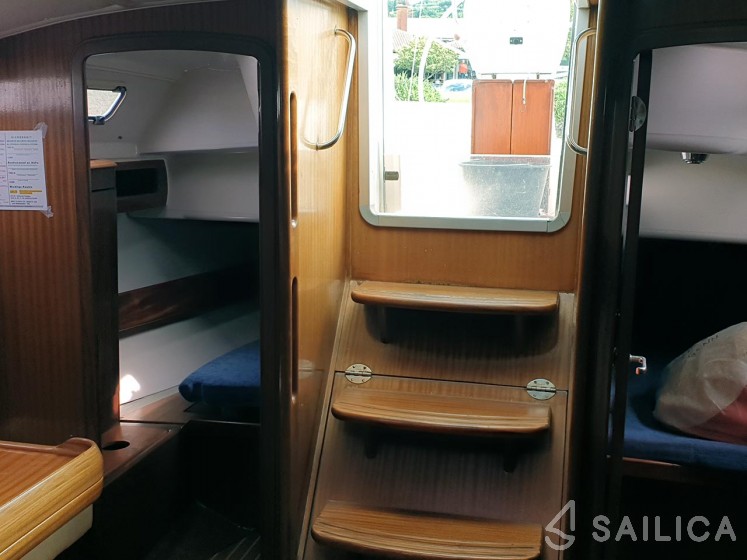 Bavaria 38 Cruiser - Yacht Charter Sailica