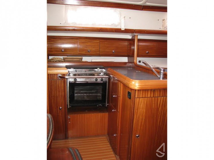 Bavaria 36 Cruiser - Yacht Charter Sailica