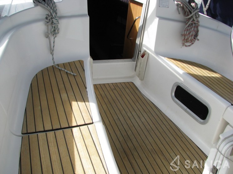 Bavaria 36 Cruiser - Yacht Charter Sailica