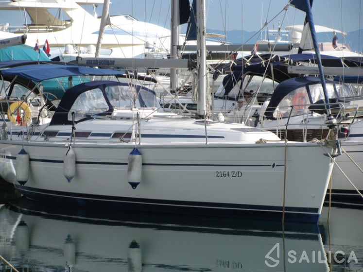 Bavaria 36 Cruiser - Yacht Charter Sailica