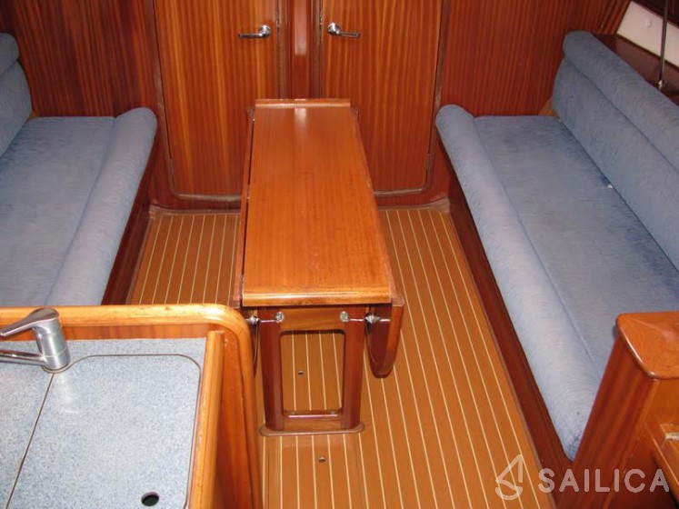 Bavaria 36 Cruiser - Yacht Charter Sailica