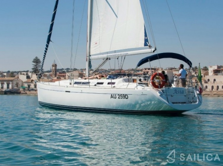 Dufour 455 Grand Large - Yacht Charter Sailica