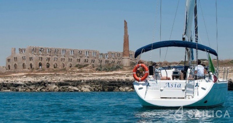 Dufour 455 Grand Large - Yacht Charter Sailica