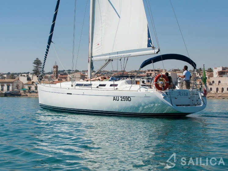 Dufour 455 Grand Large - Yacht Charter Sailica
