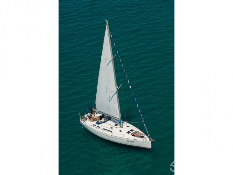 Dufour 455 Grand Large - Yacht Charter Sailica