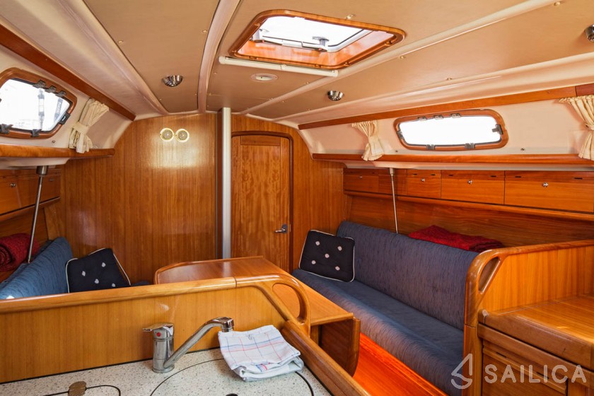 Bavaria 30 Cruiser - Yacht Charter Sailica