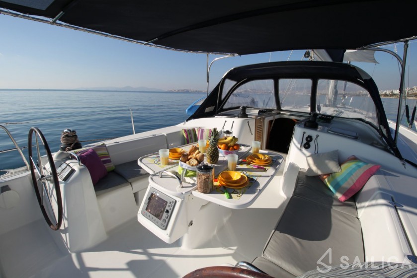 Cyclades 50.5 - Yacht Charter Sailica