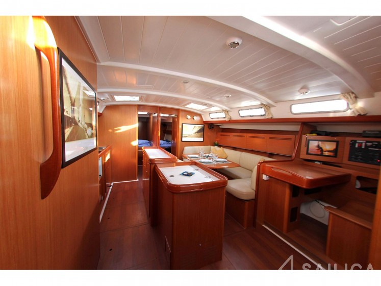 Cyclades 50.5 - Yacht Charter Sailica