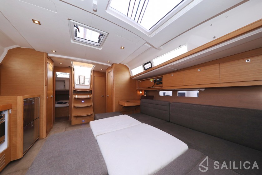 Dufour 460 GL - Yacht Charter Sailica